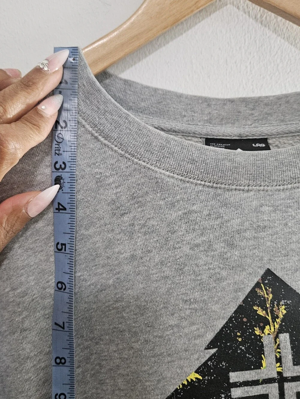 Lrg Gray Crewneck Sweatshirt with Black Geometric Tree Graphic Unisex